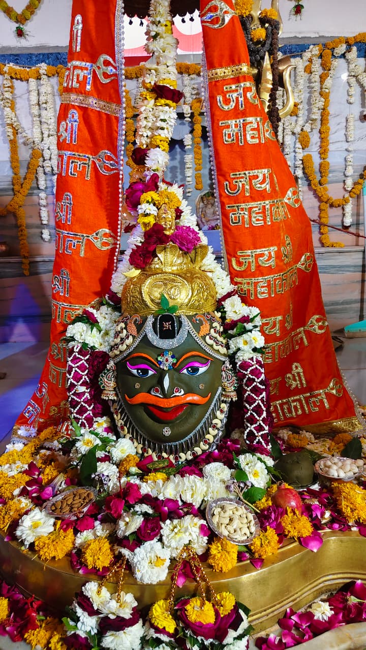 महाशिवरात्रि पर मां जयंती धाम में श्रमदानी, समयदानी एवं दानदाताओं को किया सम्मानित। हजारों भक्तों का उमड़ा जनसैलाब। प्रकृतिप्रेम का जनसंदेश