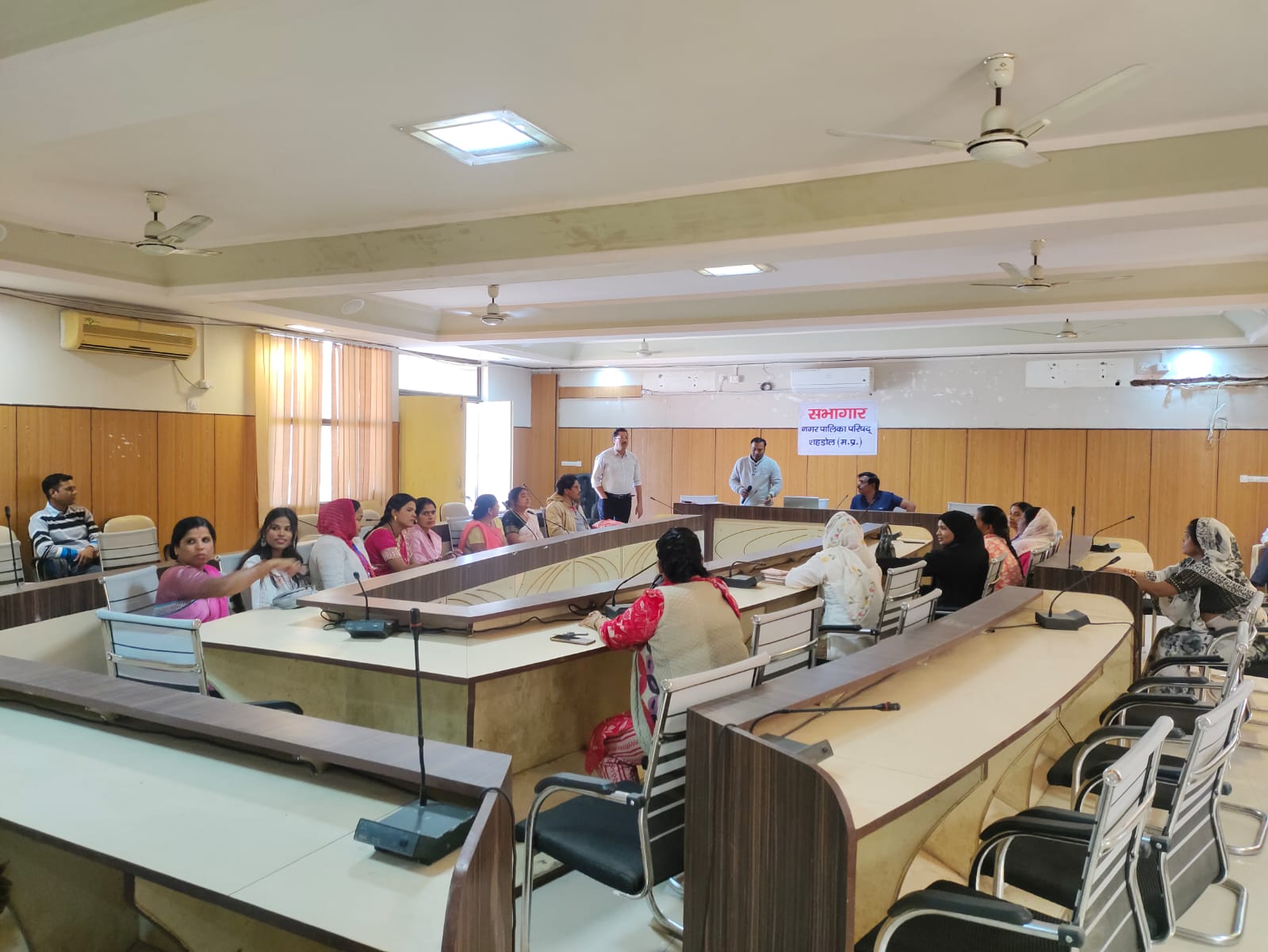 महिला समूहों के क्षमता निर्माण प्रशिक्षण का सफल समापन सशक्तिकरण आत्मनिर्भरता की दिशा में महिलाओं को मिला नया मार्ग नई दिशाएं खुली
