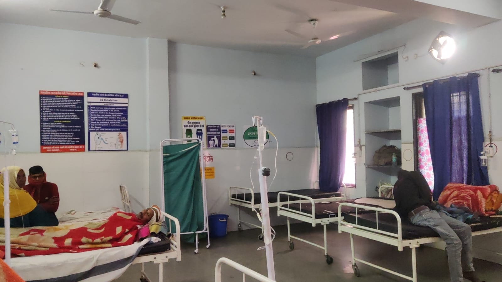 पाली अस्पताल में रात को डॉक्टर नहीं मिले नर्सिंग स्टाफ ने भगवान के सहारे मोर्चा संभाला मरीजों की सुरक्षा पर सवाल
