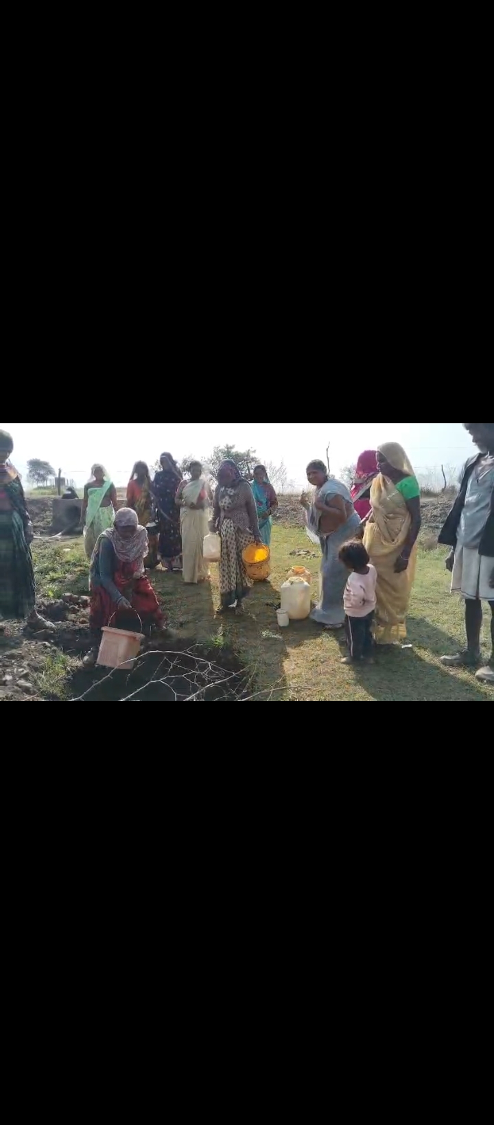 मध्य प्रदेश के सुल्तानपुर क्षेत्र के अंतर्गत ग्रामीण दूषित पानी पीने को मजबूत जिम्मेदार हैं बेखबर