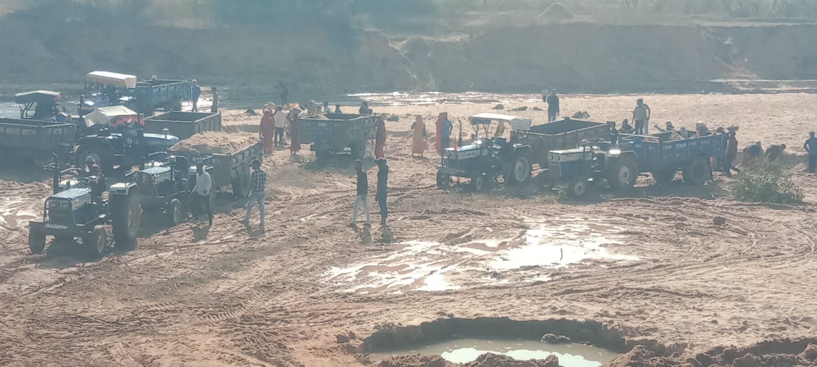 उमरिया जिले में रेत का अवैध उत्खनन: वन्यजीवों पर संकट और प्रशासनिक उदासीनता