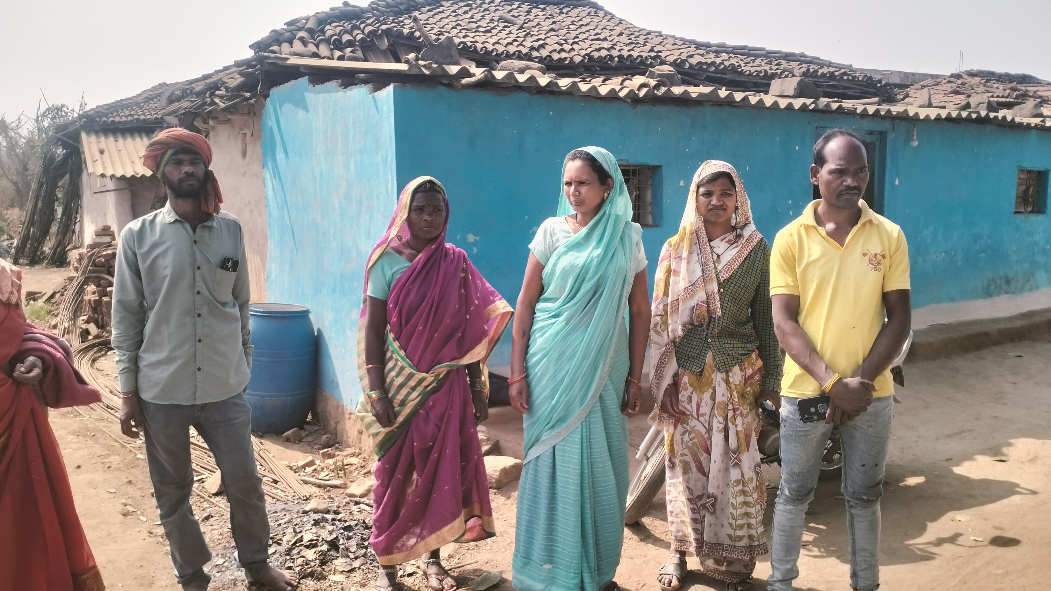 मोरनढाणा गांव में मूलभूत सुविधाओं का अभाव: ग्रामीणों ने प्रशासन को चेताया posted by Mohammad Asif Langha from Amla