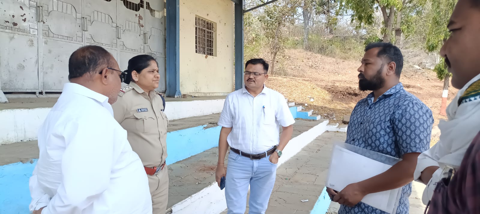 150 से अधिक लोक दल महोत्सव में लेंगे भाग l अधिकारियों ने महोत्स को लेकर व्यवस्था का लिया जायजा  posted by Pradeep Singh from Nepa Nagar