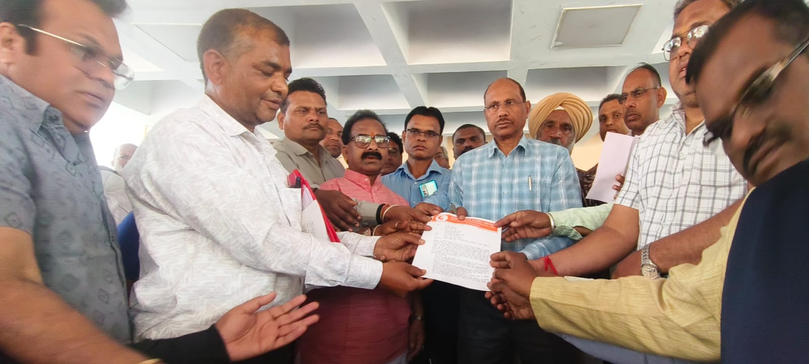 भारतीय मजदूर संघ ने श्रमिक अधिकारों को लेकर निकाली रैली posted by Sachin Jain from Betul