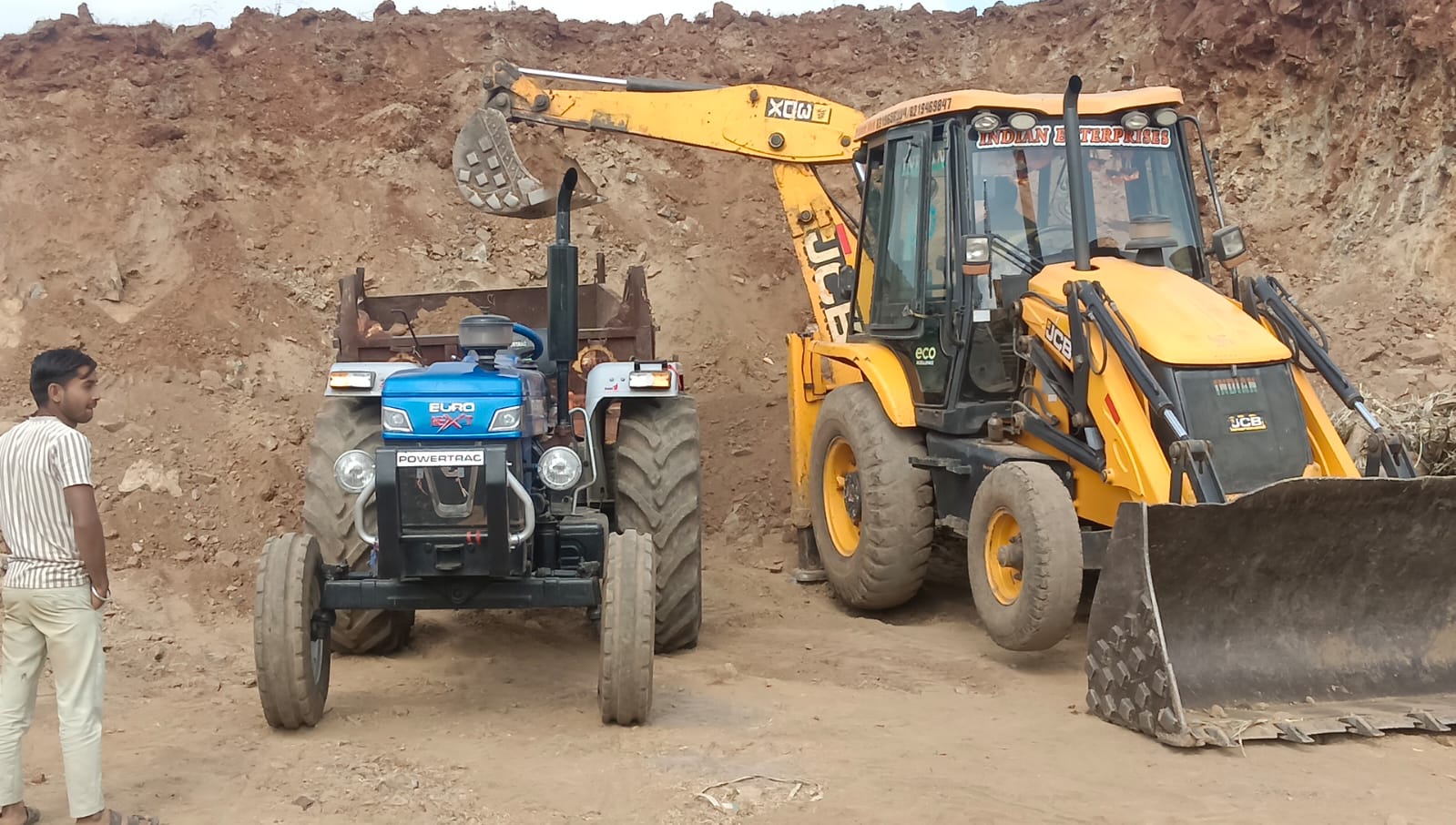 *रिखड़ी पंचायत में अवैध खनन का आरोप, पंचायत ने जताई अनभिज्ञता* posted by Mohammad Asif Langha from Amla