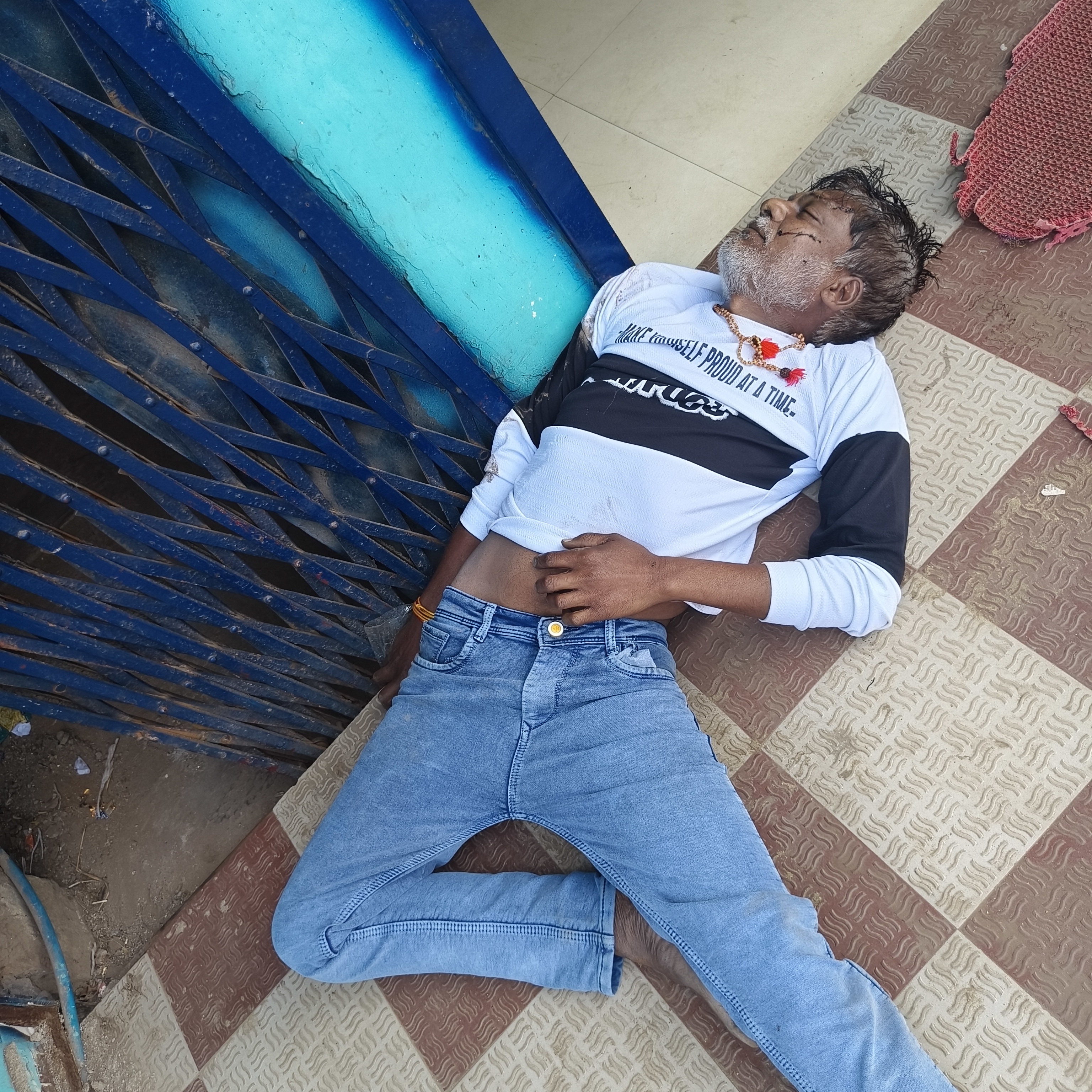 आमला : खानपुर रोड वार्ड नंबर 5 में युवक की संदिग्ध मौत, हार्ट अटैक की आशंका posted by Mohammad Asif Langha from Amla