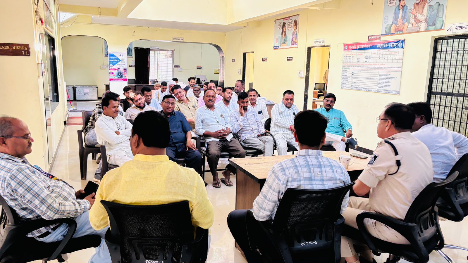 एसपी देवेंद्र पाटीदार के निर्देशन में त्योहारों को लेकर सख्त गाइडलाइन, अफवाह और हुड़दंग पर रहेगी सख्ती posted by Raju Rathore from Burhanpur