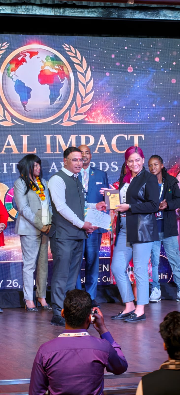  *ग्लोबल लीडरशिप अवार्ड से सम्मानित हुए अनिल शर्मा*   posted by Nilesh Sharma from Ganjbasoda