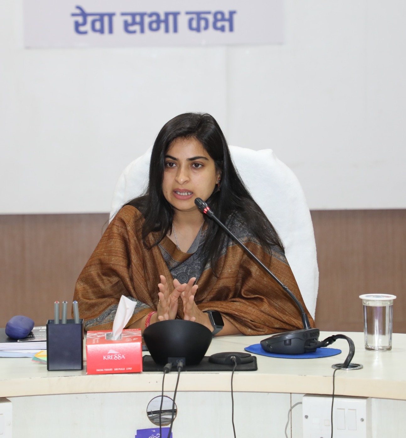 लोक सेवा गारंटी में देरी बर्दाश्त नहीं : कलेक्टर सोनिया मीना posted by Durgesh Bhatt from Hoshangabad