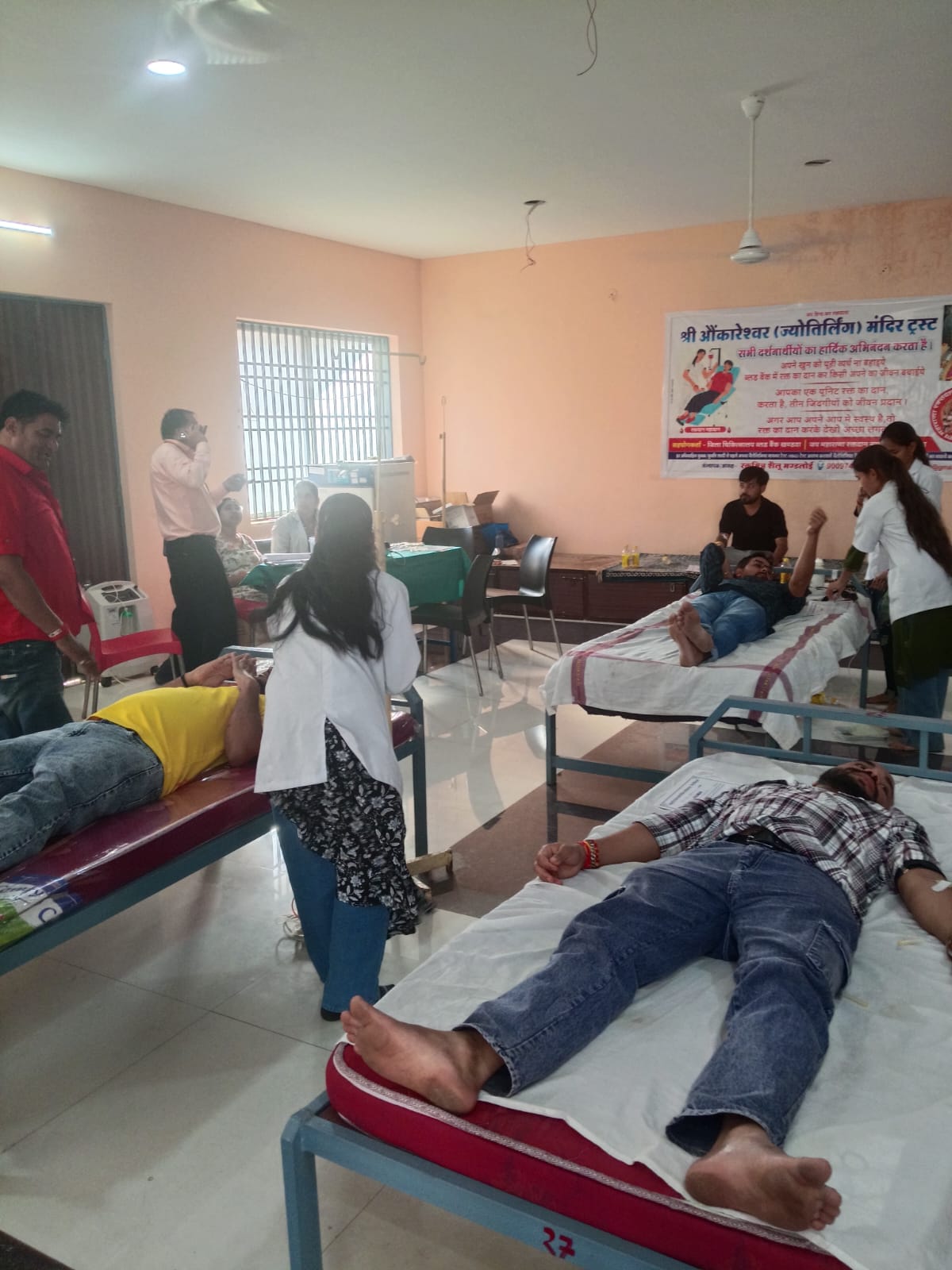 रक्तदान के बाद मिले वीआईपी दर्शन, 55 श्रद्धालुओं ने पाया दोहरा पुण्यलाभ posted by Ghanshyam Mahilya from Khandwa