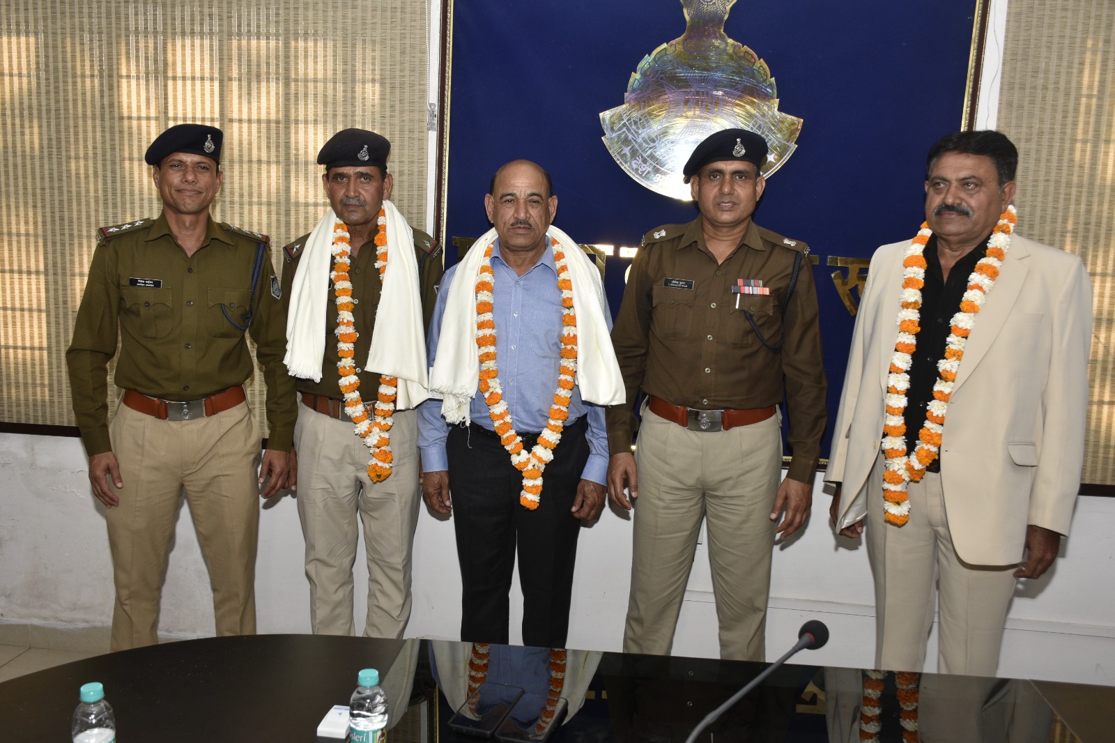 दीर्घ, समर्पित एवं गौरवपूर्ण सेवा उपरांत तीन अधिकारियों को भावभीनी विदाई* posted by Kartik Gautam from Sagar