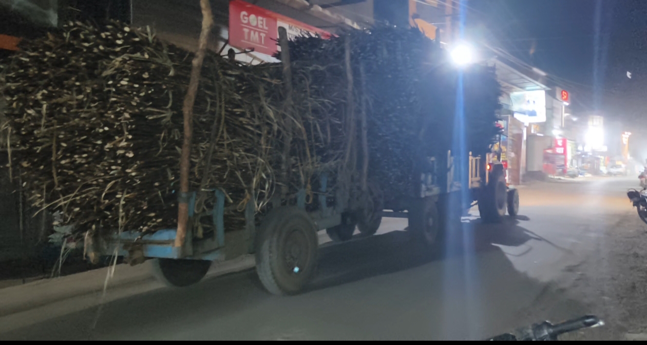 आमला में नहीं थम रहा डबल ट्रैक्टर-ट्रॉली से गन्ना परिवहन, हादसे की आशंका बढ़ी  बार-बार शिकायत के बावजूद कार्रवाई नहीं posted by Mohammad Asif Langha from Amla