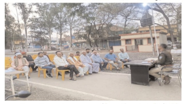 गौरझामर: शांति समिति की बैठक में पुलिस की सख्त हिदायत, त्यौहारों पर हुड़दंगियों और अफवाह फैलाने वालों की खैर नहीं posted by Manish Kumar Chaubey from Sagar