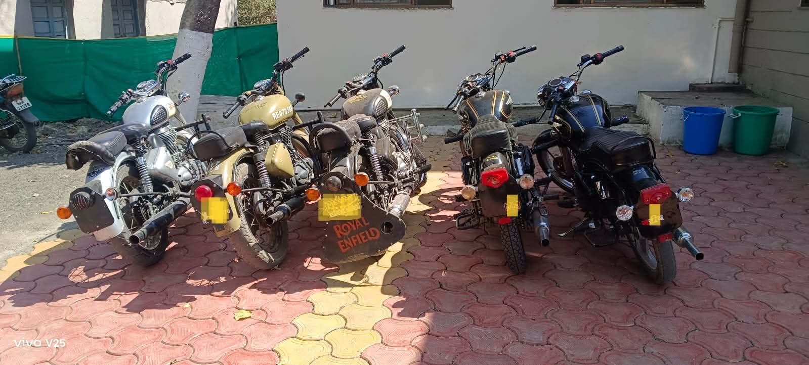 आष्टा में बुलेट से पटाखे फोड़ना पड़ा भारी; पुलिस ने 5 बाइकें कीं जब्त,  posted by Naphis Khan from Ichhawar