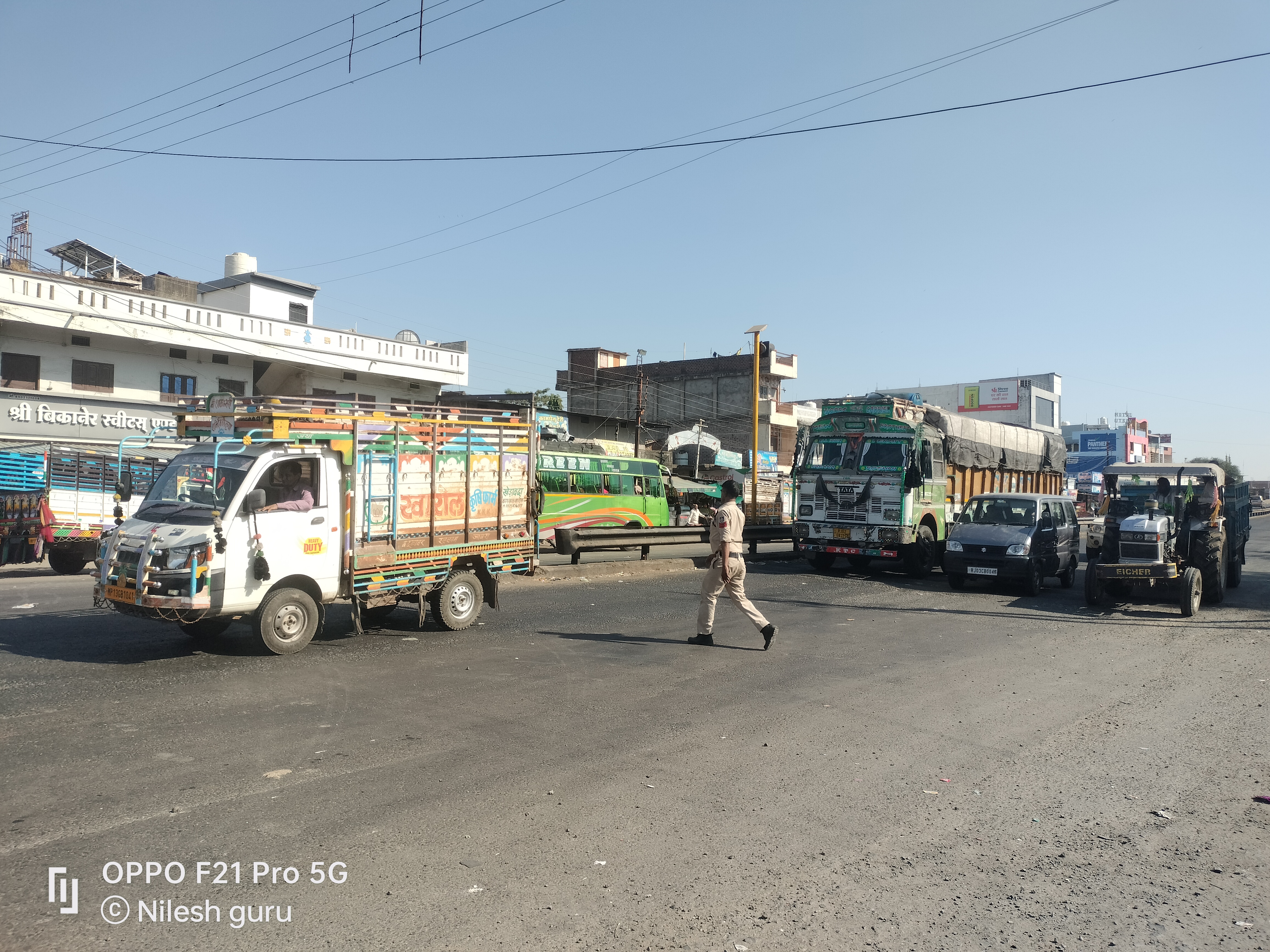  बदनावर की बदहाल चौपाटी,अतिक्रमण हटाने में विफल स्थानीय प्रशासन,कई मौतों के मंजर के बाद भी, जिम्मेदार अधिकारी कर रहे लापरवाही?