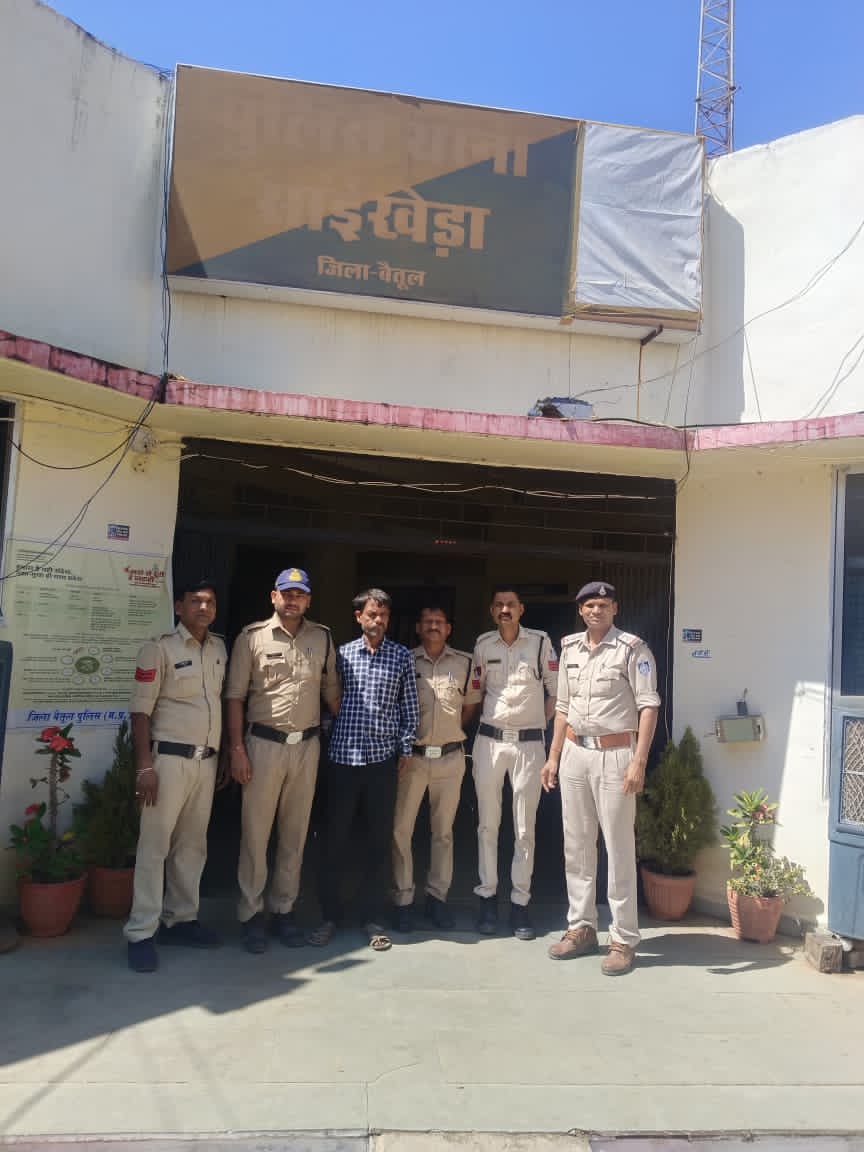 रंगों के त्यौहार में रिश्तों का खून,पारिवारिक विवाद में कलयुगी बेटे ने मां की ली जान posted by Mohammad Afsar  from Multai