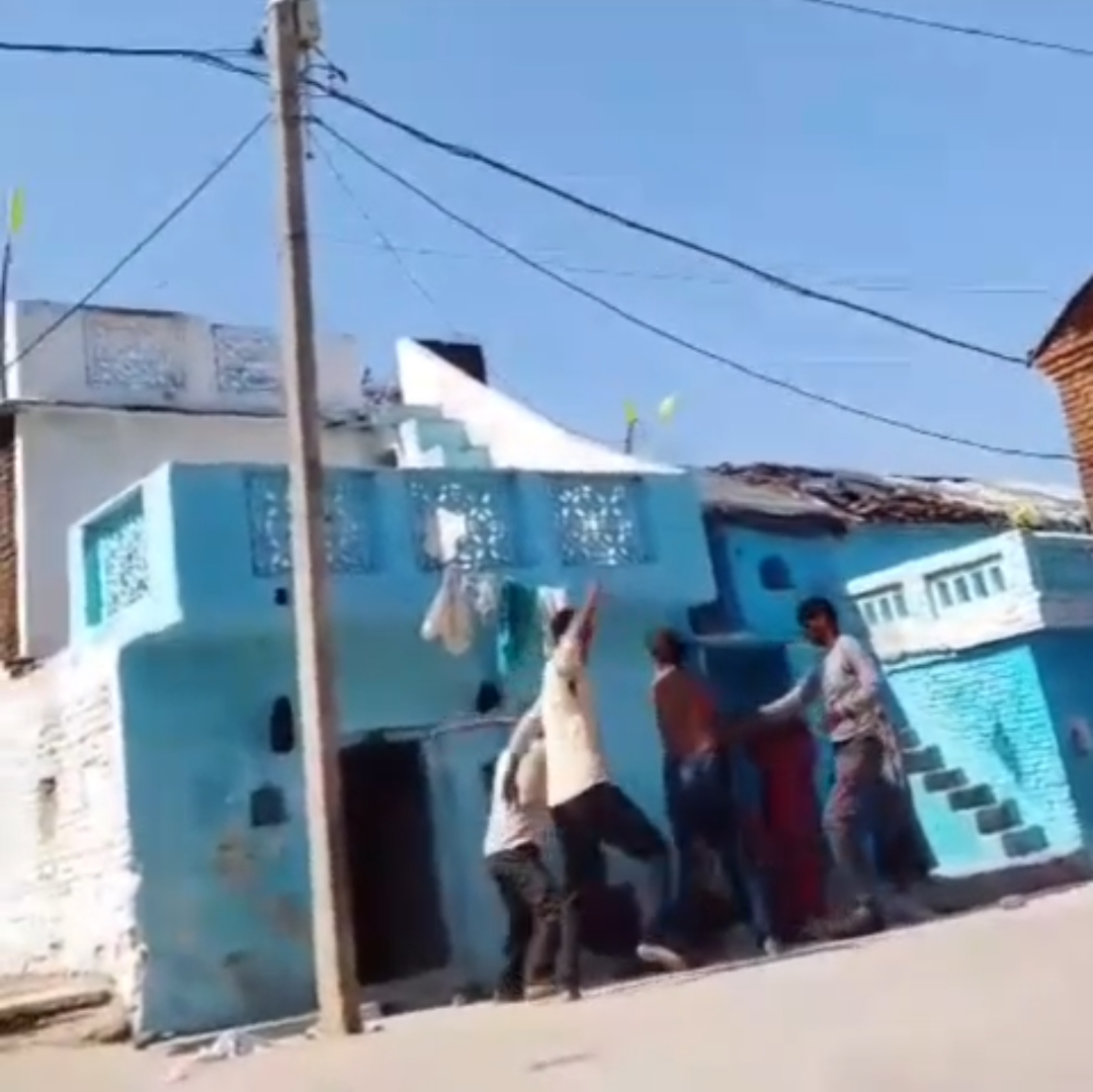 टीकमगढ़ में पारिवारिक विवाद बना हिंसक, शराब के नशे में युवक की बेरहमी से पिटाई