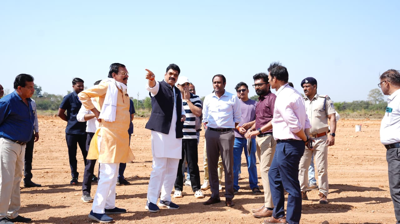 मुख्यमंत्री के आगमन को लेकर तैयारियां तेज, 11 मार्च को होगा ज्ञानवीर यूनिवर्सिटी एवं रोजगार मेले का भव्य उद्घाटन posted by Kartik Gautam from Sagar