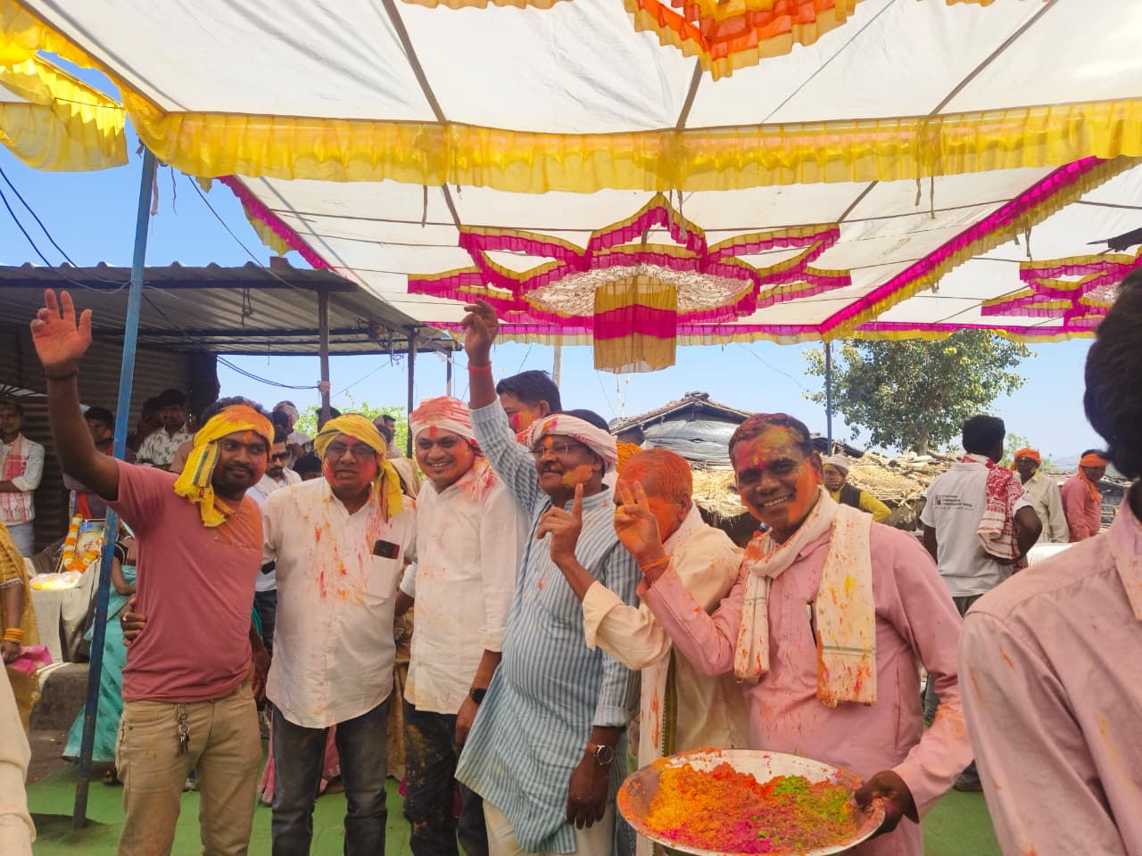 आदिवासी कोरकू समाज कल्याण समिति द्वारा ग्राम रायतलाई में होली मिलन समारोह का किया गया आयोजन posted by Nagin Mhajan