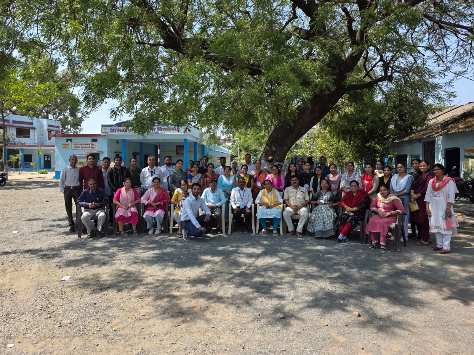 परीक्षा संपन्न: सांदीपनि विद्यालय बुधनी के केंद्र अध्यक्ष महेश प्रसाद दायमा ने शिक्षकों का जताया आभार posted by Kamlesh Panchal from Budhni