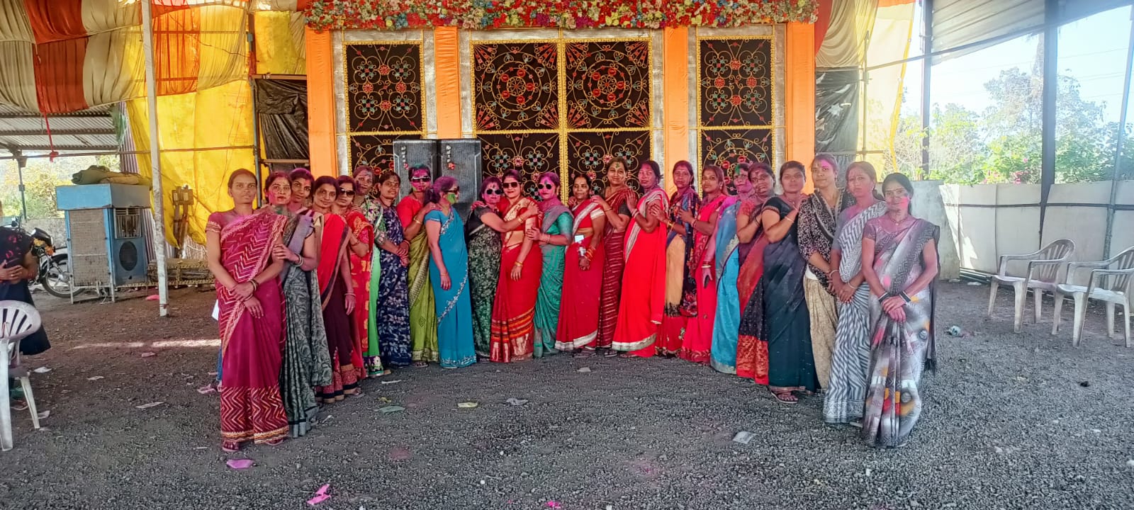 *वार्ड नंबर 16 की महिलाओं ने हर्षोल्लास के साथ मनाया रंगपंचमी पर्व* posted by Mohammad Asif Langha from Amla