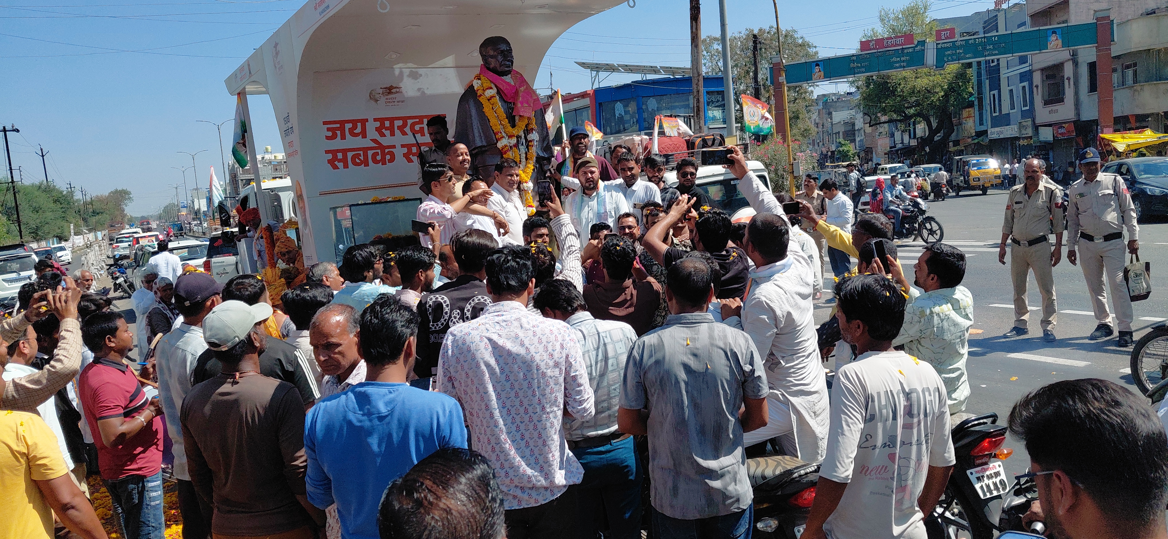 जावरा पहुंची सरदार एकता रथ यात्रा, सर्व समाज ने किया स्वागत posted by Ashish Sharma from Ratlam