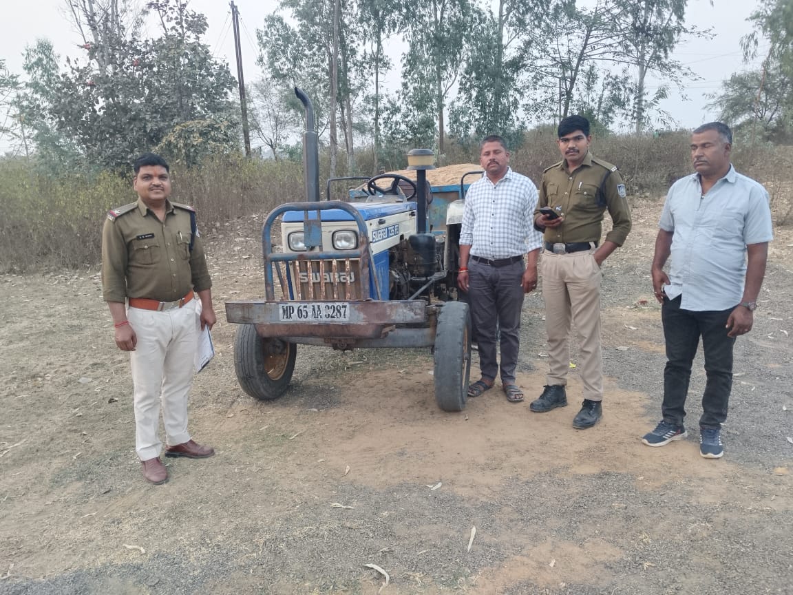  अवैध रेत खनन कर परिवहन करते ट्रेक्टर ट्रॉली को किया गया जप्त  posted by Kishor Kumar Soni  from Anuppur