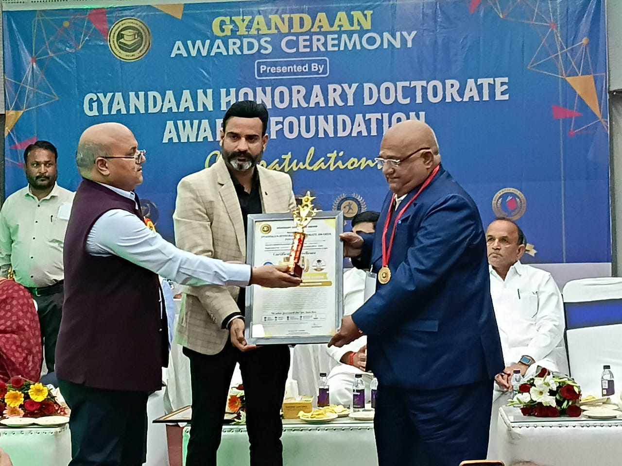 ताप्ती नदी संरक्षण के संवाहक रामकिशोर दयाराम पवार को मिला मानद डॉक्टरेट सम्मान posted by Sachin Jain from Betul