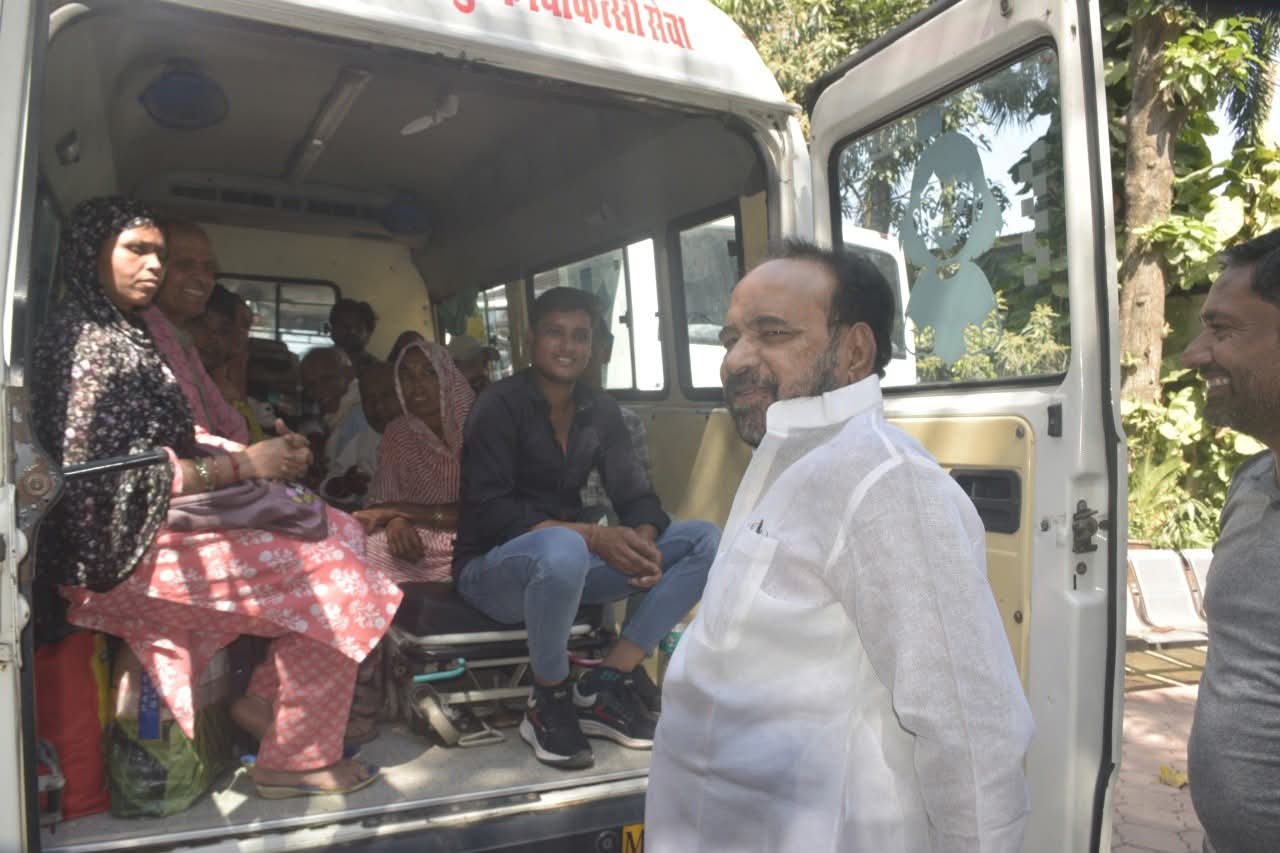 17 मरीजों को उनके 19 परिजनों के साथ भेजा भोपाल  posted by Ravi Soni from Garhakota