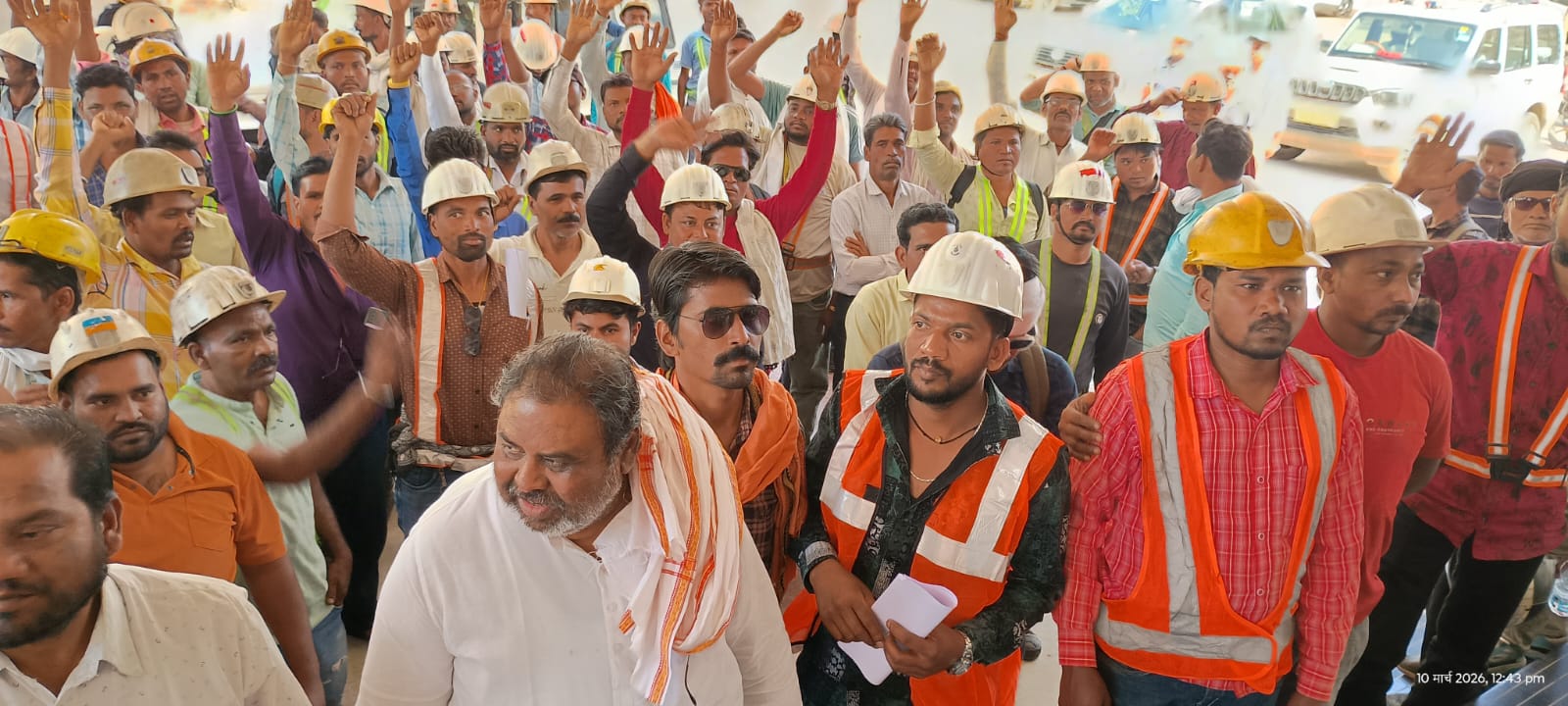 ठेका मजदूरों की रैली बैतूल पहुंची, वेतन कटौती व सीएमपीएफ अनियमितता को लेकर कलेक्टर-एसपी को सौंपा ज्ञापन posted by Mohammad Asif Langha from Amla