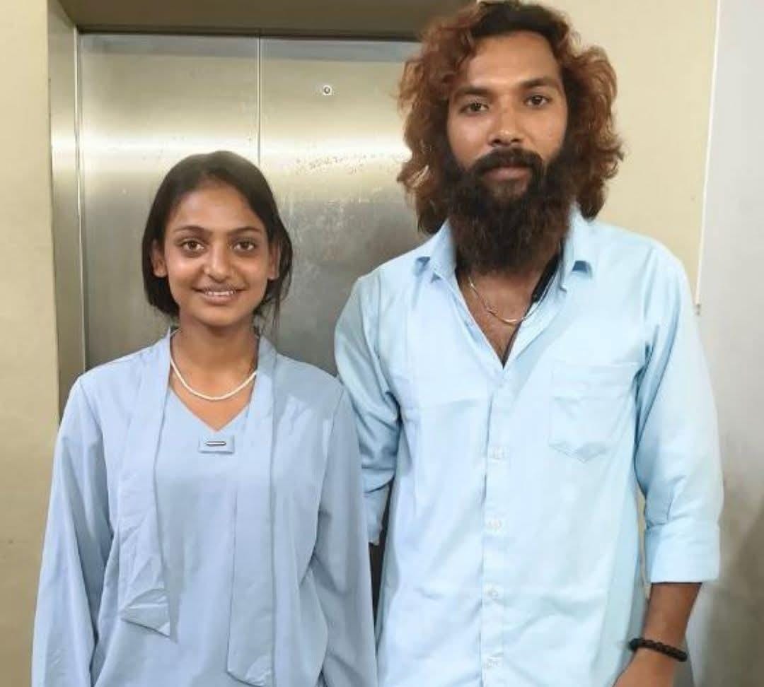 कुंभ मेले से वायरल हुई मोनालिसा ने प्रेमी फरमान खान से रचाई शादी posted by Rajneesh Dev Parmar