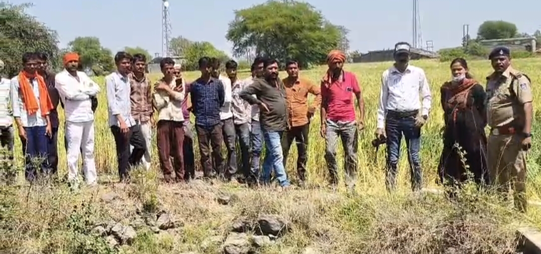 रूह कंपा देने वाली वारदात: माँ ने चार मासूम बेटियों को कुएं में फेंका, फिर खुद लगा ली फांसी