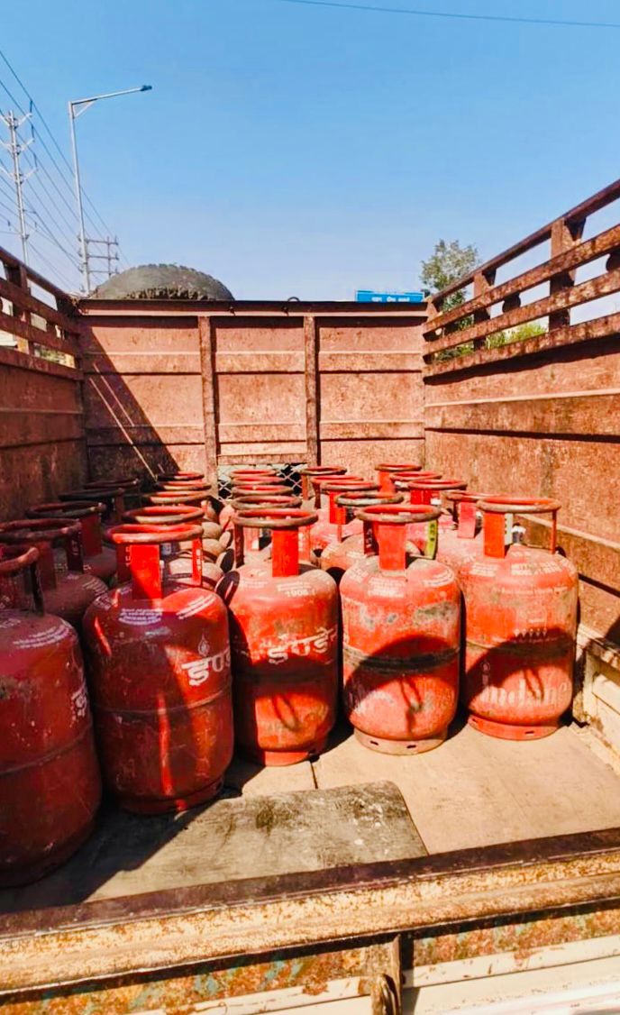 कोलार पुलिस ने अवैध इंडेन गैस सिलेंडर से भरा पिकअप वाहन ज़ब्त किया  posted by State News AI Desk 