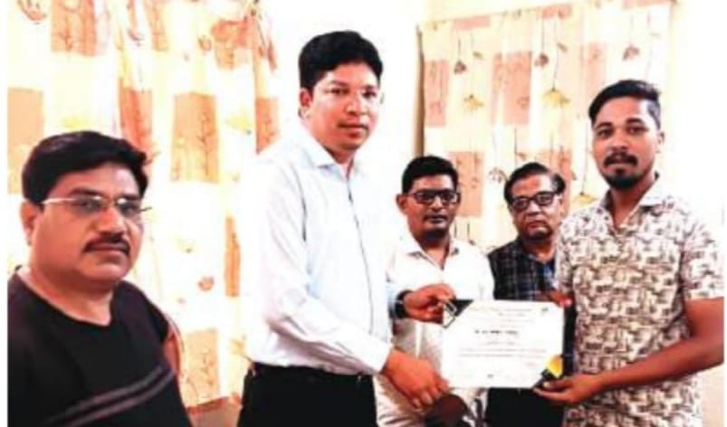 राष्ट्रीय नेक इंसान दिवस पर सेवाभावियों का हुआ सम्मान posted by Lokesh Davde