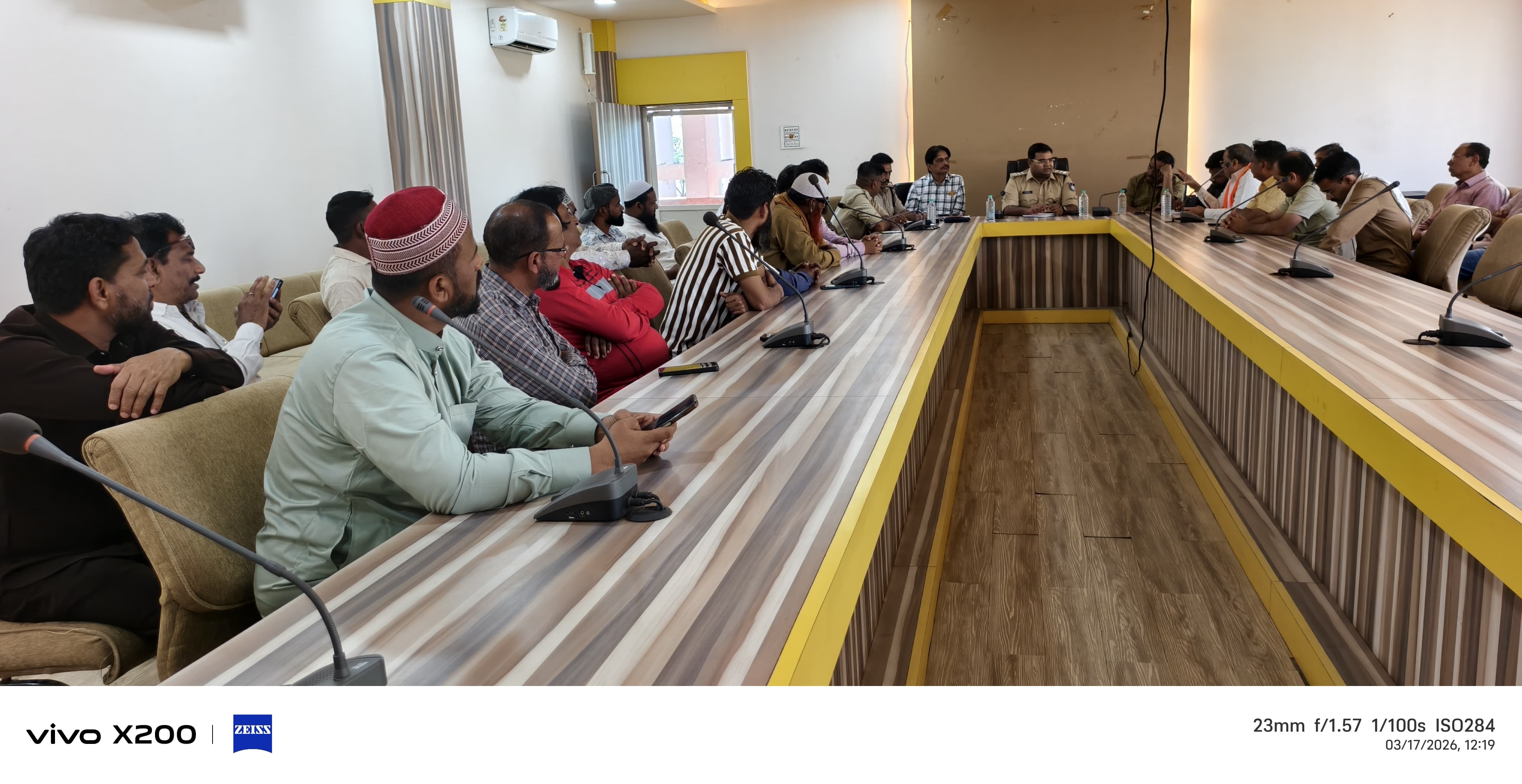 सौहार्द-भाईचारे के साथ पारंपरिक रुप से पर्व मनाए, नई परंपरा शुरु नहीं करें posted by Lokesh Davde