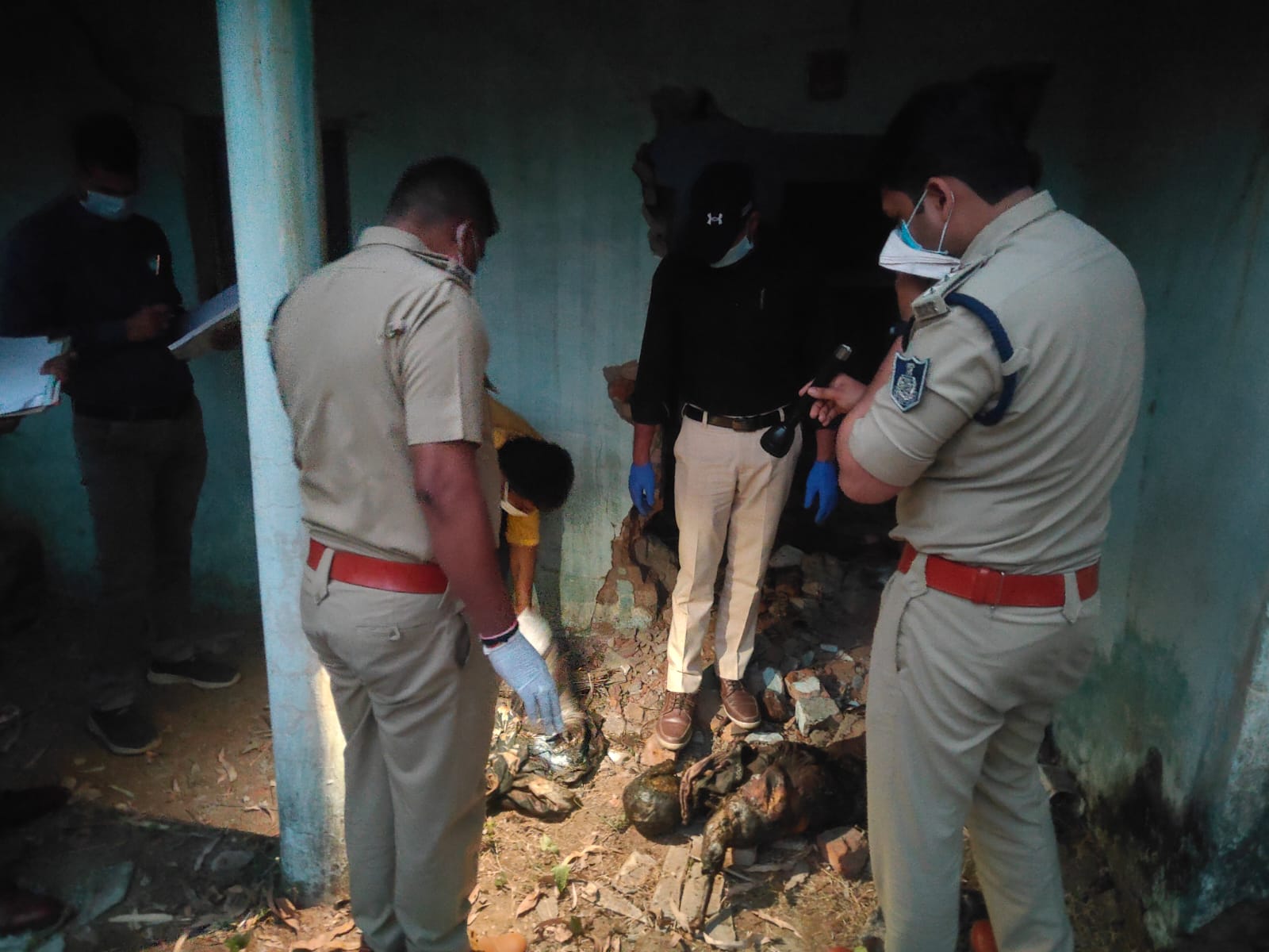 अधजली लाश ने खोली अंधी हत्या की परत posted by Kishor Kumar Soni  from Anuppur