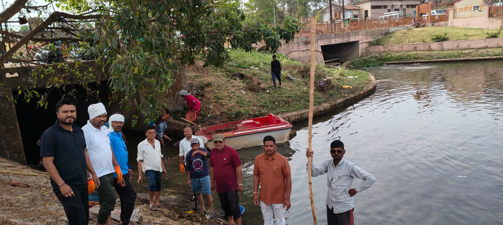 अमरकंटक नगर परिषद द्वारा चलाया जा रहा  स्वच्छता अभियान  posted by Kishor Kumar Soni  from Anuppur