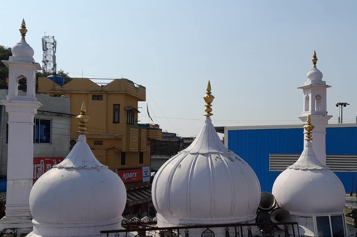 रमजान मुबारक के अलविदा जुमा में उमड़ा नमाज़ीयों का सैलाब, ईद की नमाज़ के समय की हुई घोषणा। posted by Mohammad Afsar  from Multai