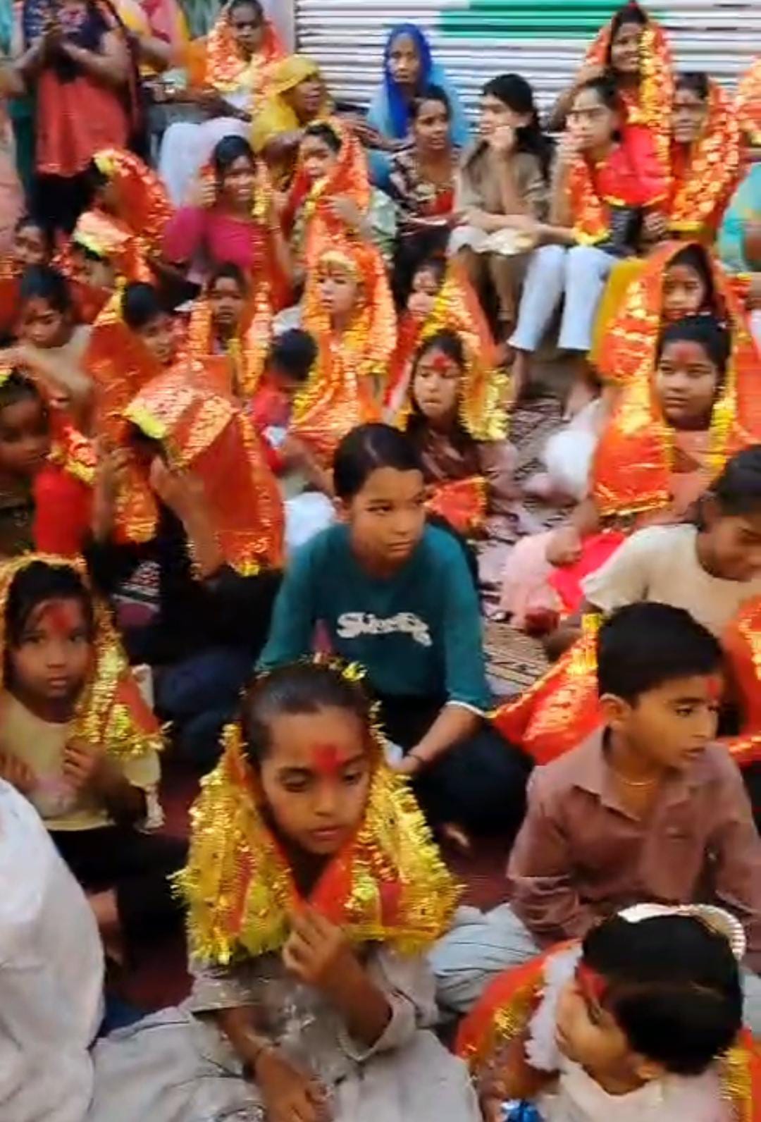 मां जागेश्वरी बीना प्रभातफेरी द्वारा भव्य कन्या पूजन 