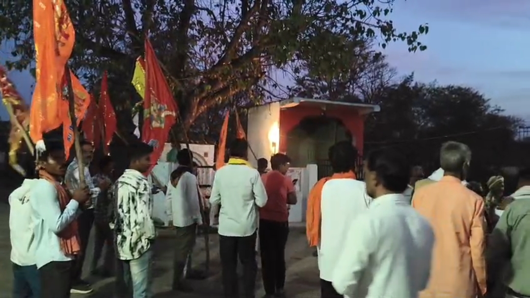 राम नाम के जयकारे से गूंजी गली-गली: टड़ा ग्राम में भव्य प्रभात फेरी का आयोजन posted by Manish Kumar Chaubey from Sagar