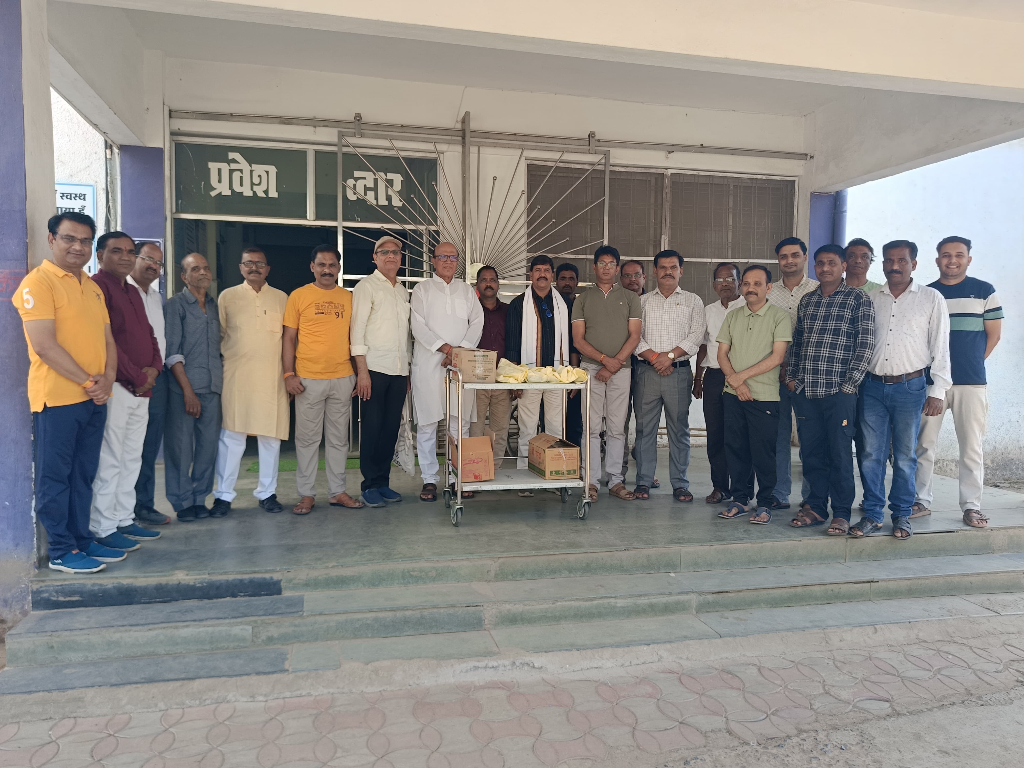 सार्थक सृजन का संदेश: प्रकृति संरक्षण और मानव सेवा ही सर्वोपरि