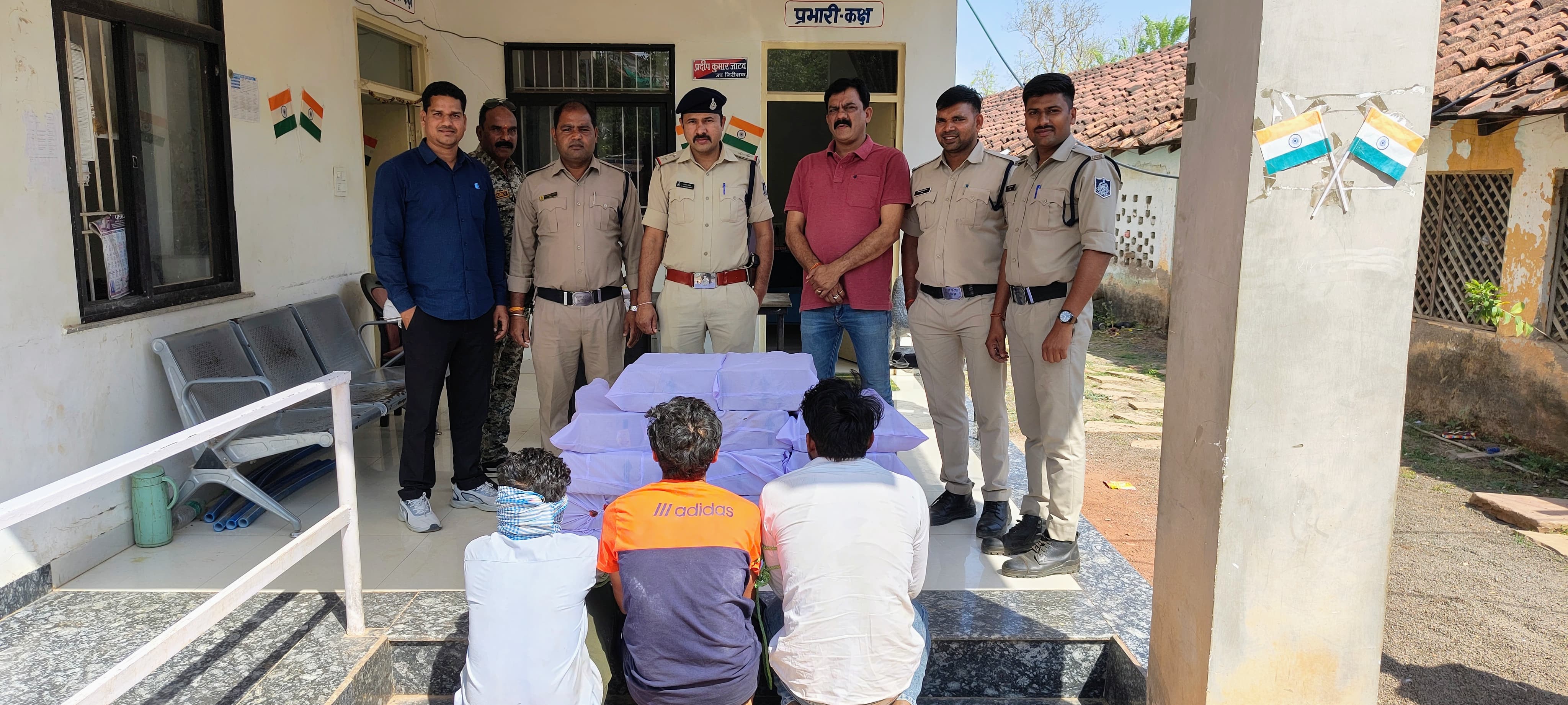 मंडी बामोरा चौकी  posted by Pratipal Rajput from Sagar