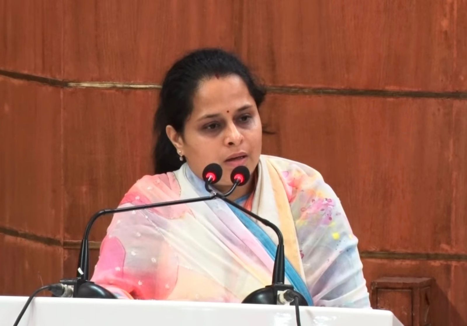 प्रियंका मीना का जनता के विश्वास पर जोर posted by Ved Parkash Arya from Guna