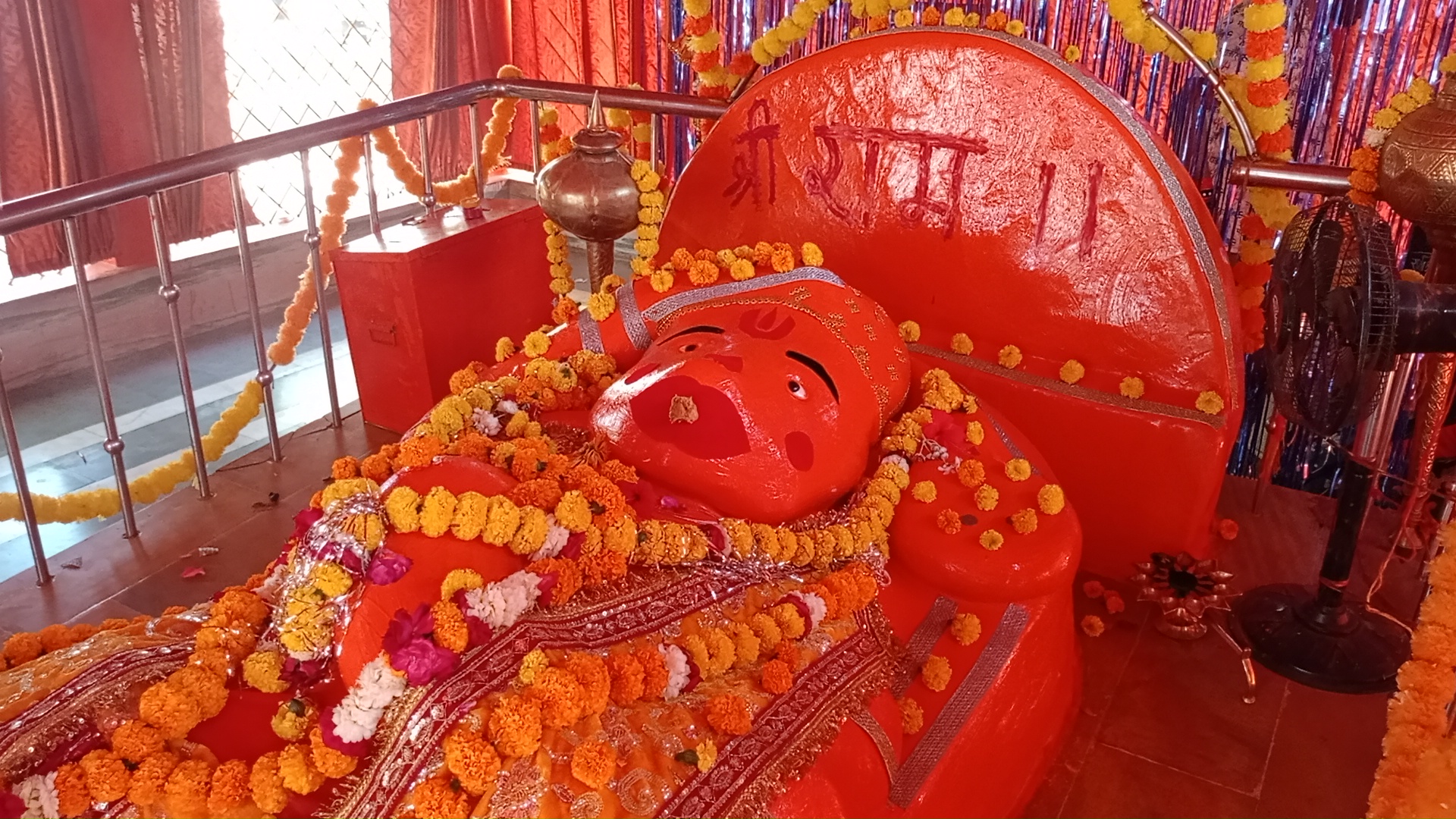 ओंकारेश्वर में हनुमान प्रकट उत्सव की धूम, जयकारों से गूंज उठी तीर्थ नगरी posted by Ghanshyam Mahilya from Khandwa