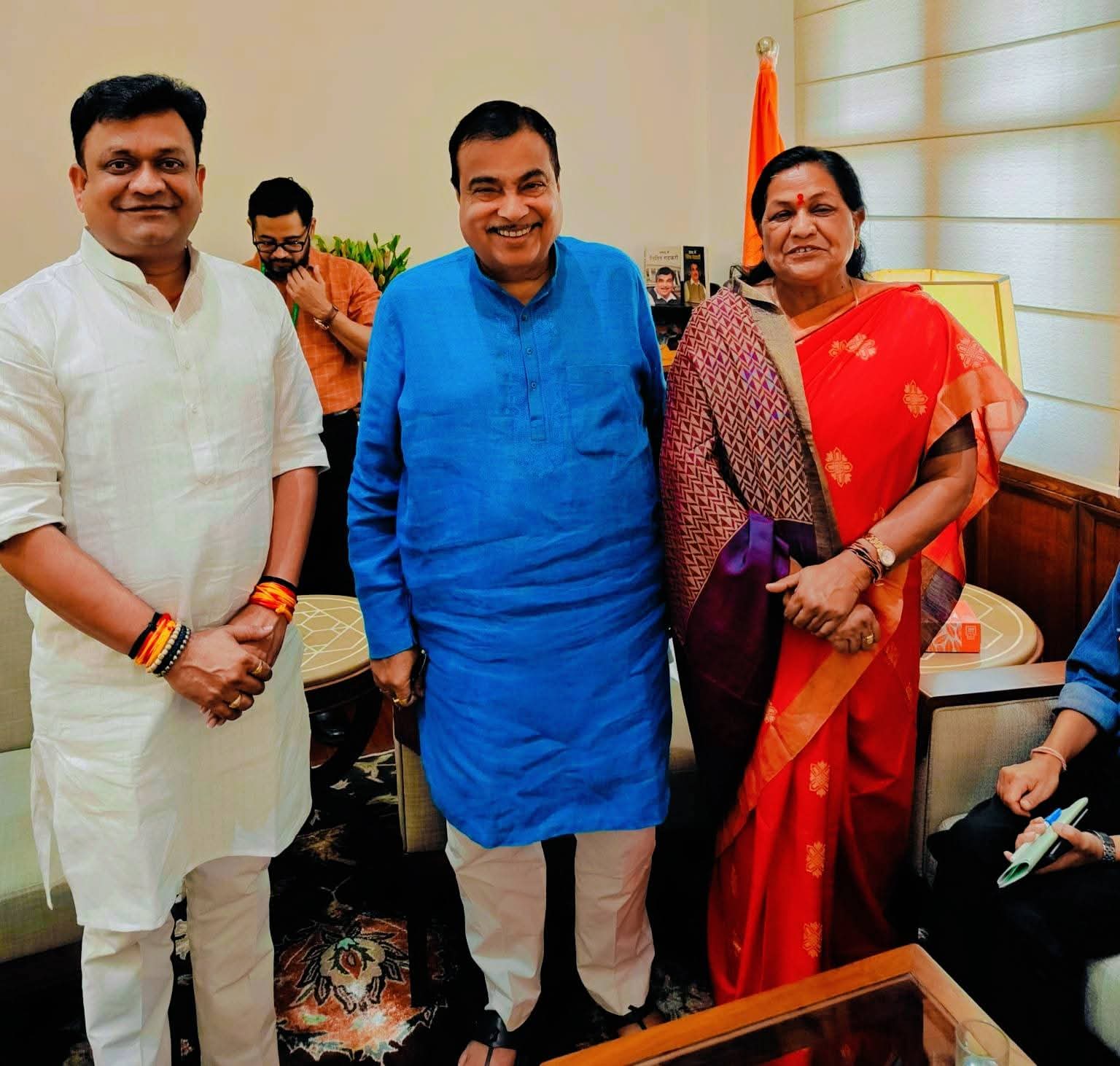 सांसद माया नारोलिया ने दिल्ली में भरी विकास की हुंकार posted by Durgesh Bhatt from Hoshangabad