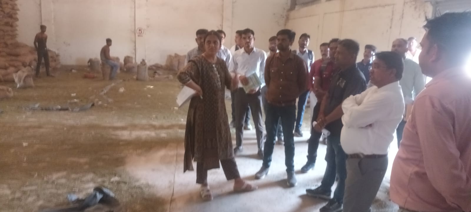 गेहूं उपार्जन की तैयारियों को लेकर प्रशासन सख्त: SDM राजनंदिनी शर्मा ने खरीदी केंद्रों का किया औचक निरीक्षण posted by Manish Kumar Chaubey from Sagar