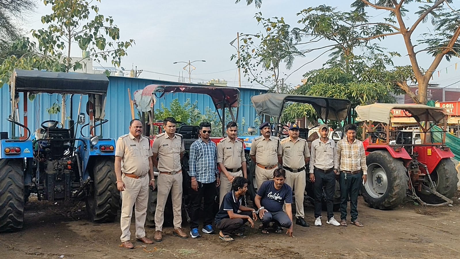 किसानों के भरोसे पर डाका: ट्रैक्टर बेचने वाला अंतर्राज्यीय गिरोह बेनकाब भैंसदेही पुलिस की बड़ी कार्रवाई, 2 आरोपी गिरफ्तार posted by Mohammad Asif Langha from Amla