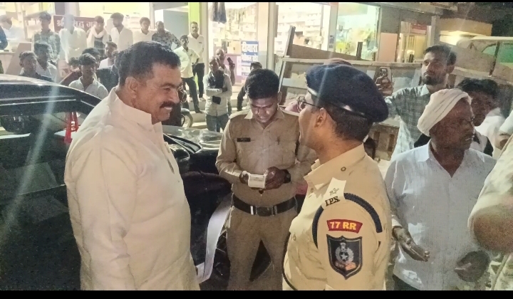 IPS मनोज कुमार का ‘ज़ीरो टॉलरेंस’ एक्शन—सड़क पर उतरे, सत्ता का रुतबा भी पड़ा फीका posted by Hemant Upadhyay  from Bhitarwar