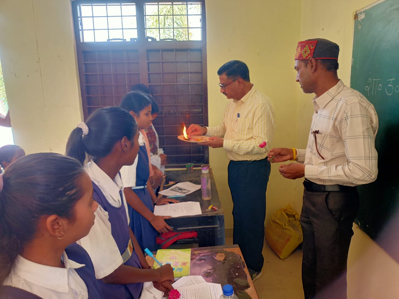 लक्ष्य बनाकर मेहनत करो: तोमर posted by Kamlesh Panchal from Budhni