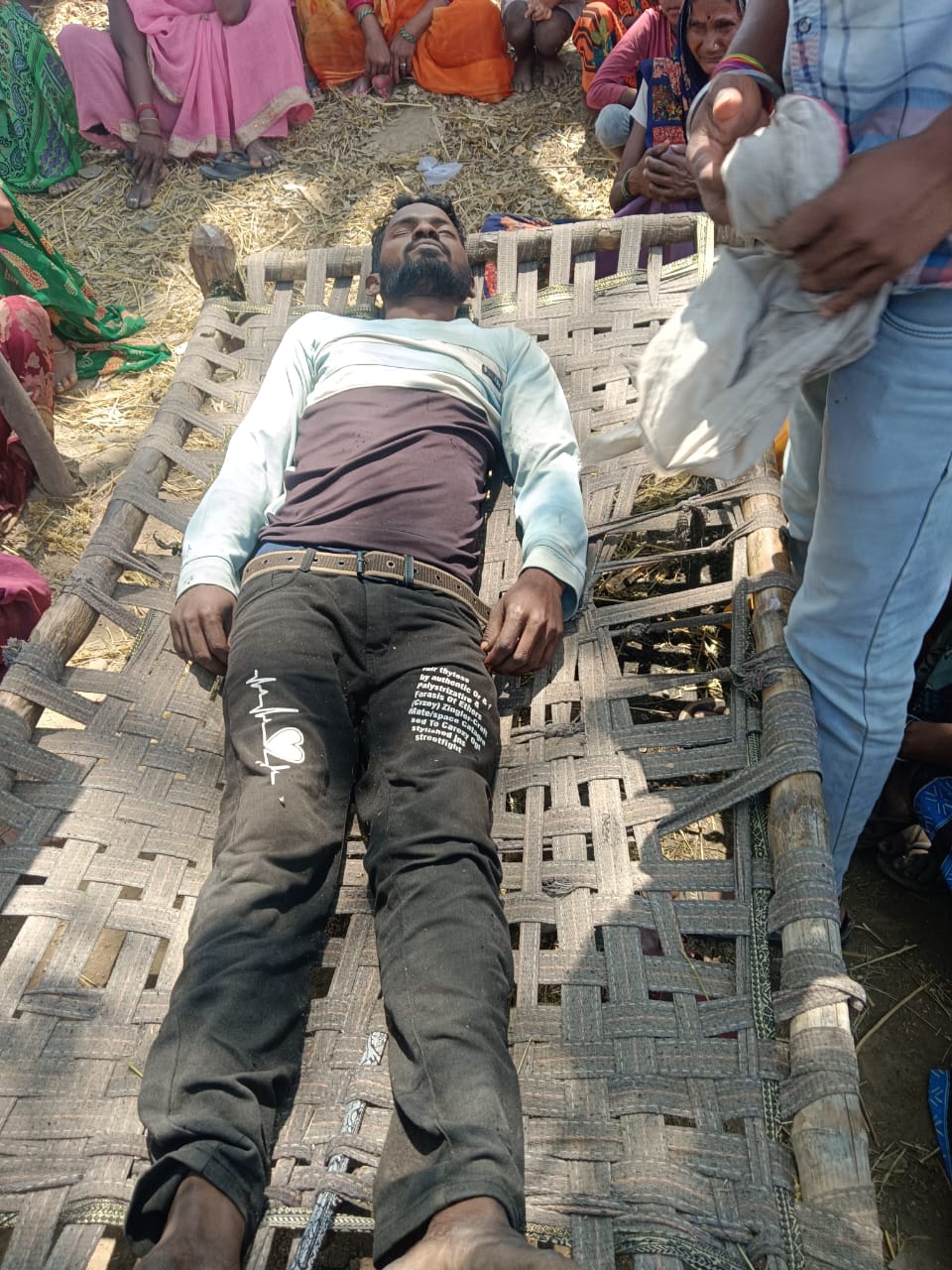 सोहागी थाना क्षेत्र के रायपुर जंगल में दर्दनाक हादसा posted by Arvind Tiwari from Teonthar